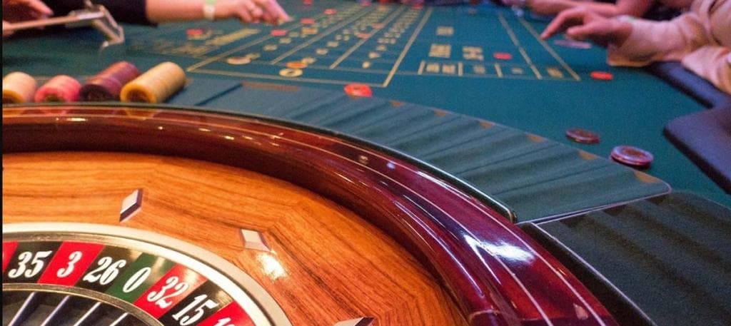 roulette table, online roulette